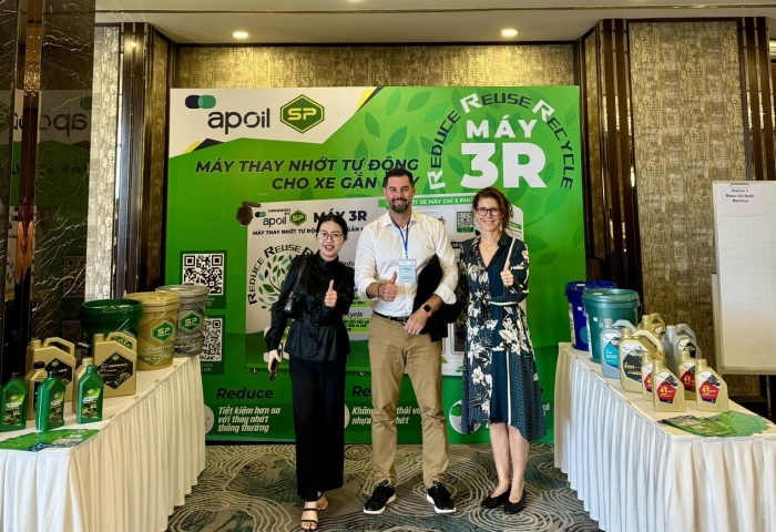 AP SAIGON PETRO GIỚI THIỆU MÁY THAY NHỚT TỰ ĐỘNG TRONG DIỄN ĐÀN KINH TẾ TUẦN HOÀN TẠI HẢI PHÒNG.