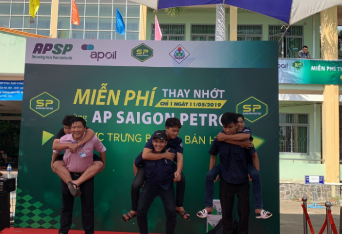 MIỄN PHÍ THAY NHỚT CÙNG AP SAIGON PETRO TẠI TRƯỜNG CAO ĐẲNG NGHỀ CẦN THƠ
