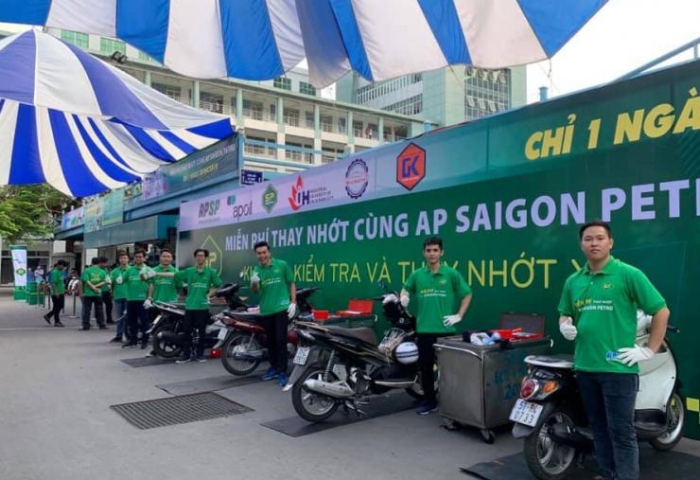 MIỄN PHÍ THAY NHỚT CÙNG AP SAIGON PETRO LẦN 2 TẠI TRƯỜNG ĐẠI HỌC CÔNG NGHIỆP TP.HCM