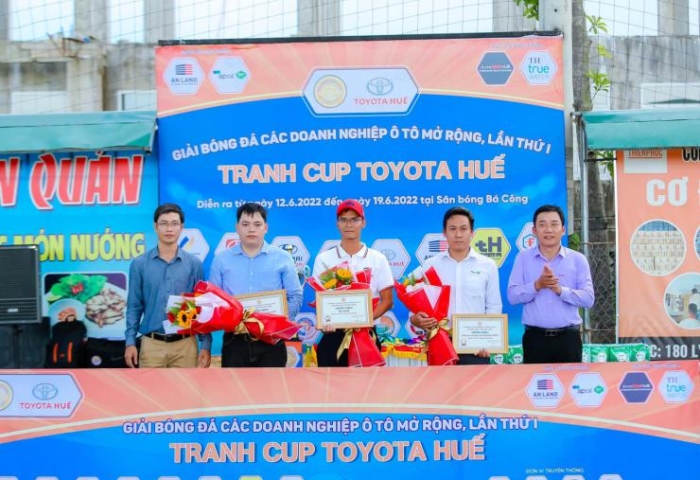 DẦU NHỚT SAIGON PETRO ĐỒNG HÀNH CÙNG “GIẢI BÓNG ĐÁ CÁC DOANH NGHIỆP Ô TÔ MỞ RỘNG” TẠI TP. HUẾ