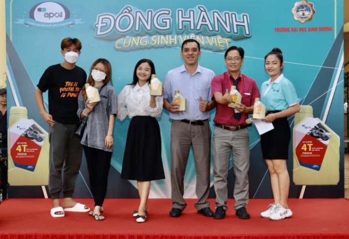 CHUỖI SỰ KIỆN "DẦU NHỚT AP OIL ĐỒNG HÀNH CÙNG SINH VIÊN VIỆT" ĐÃ ĐẾN TRƯỜNG ĐẠI HỌC BÌNH DƯƠNG
