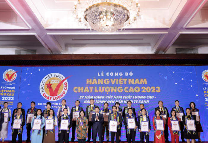 AP SAIGON PETRO: 15 NĂM KIẾN TẠO HÀNG VIỆT NAM CHẤT LƯỢNG CAO