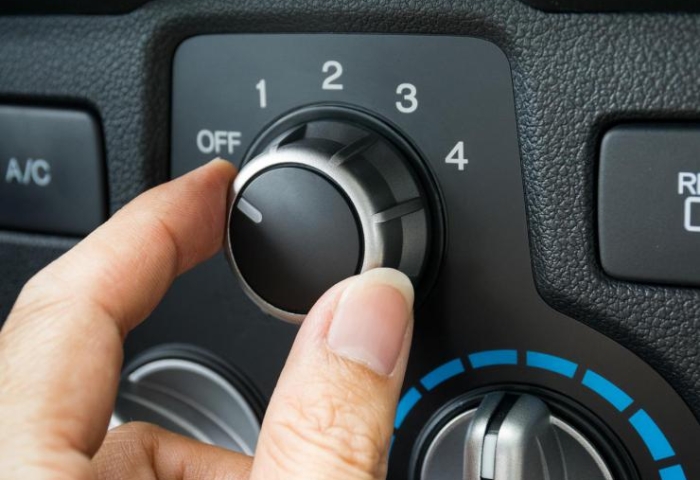 KHI NÀO BẠN NÊN TẮT ĐIỀU HÒA KHI LÁI XE?