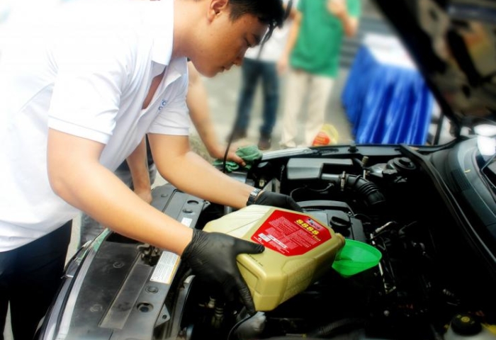 CHỌN ĐÚNG LOẠI DẦU NHỚT VÀ THAY NHỚT ĐÚNG THỜI ĐIỂM CHO Ô TÔ