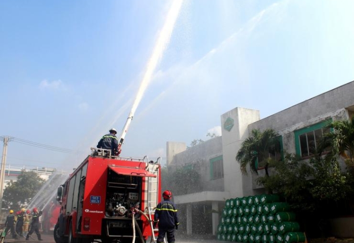 AP SAIGON PETRO DIỄN TẬP PHÒNG CHÁY, CHỮA CHÁY TẠI NHÀ MÁY DẦU NHỜN CÁT LÁI