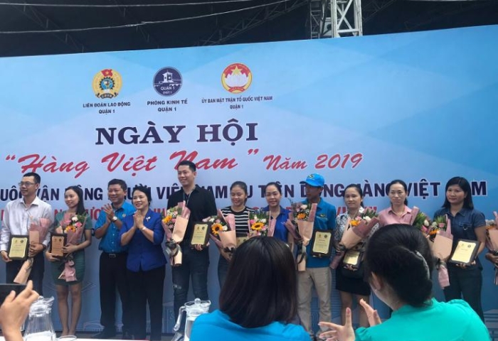 AP SAIGON PETRO THAM GIA SỰ KIỆN "NGÀY HỘI HÀNG VIỆT NAM 2019" - THỰC HIỆN CHƯƠNG TRÌNH PHÚC LỢI ĐOÀN VIÊN CHO CÔNG ĐOÀN