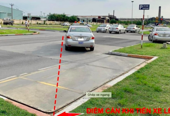 TIP "GHÉP XE NGANG, DỌC" CHO NGƯỜI MỚI BIẾT LÁI Ô TÔ
