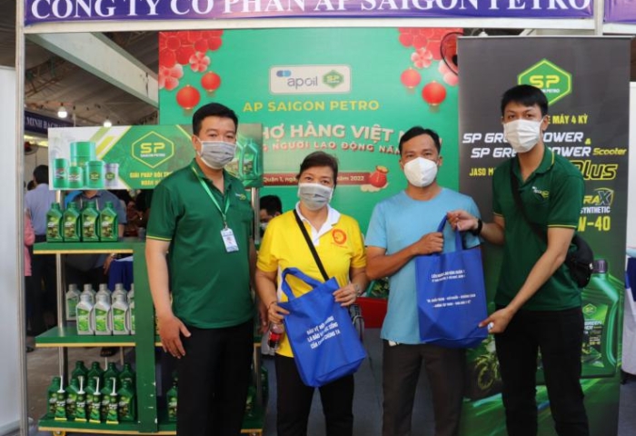 AP SAIGON PETRO ĐỒNG HÀNH CÙNG “PHIÊN CHỢ HÀNG VIỆT NAM - VUI TẾT CÙNG NGƯỜI LAO ĐỘNG”