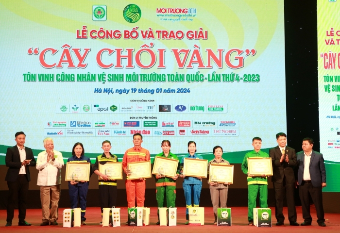 AP SAIGON PETRO ĐỒNG HÀNH CÙNG LỄ CÔNG BỐ VÀ TRAO GIẢI “CÂY CHỔI VÀNG” LẦN THỨ 4 NĂM 2023