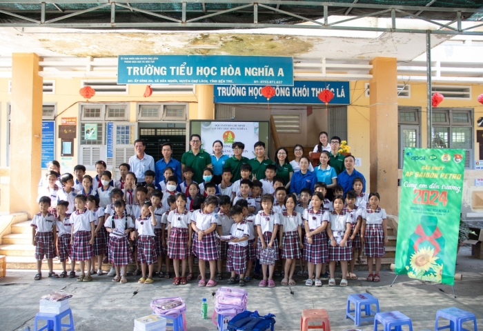 CHƯƠNG TRÌNH TỪ THIỆN "VUI BƯỚC ĐẾN TRƯỜNG NĂM 2024" CỦA AP SAIGON PETRO TẠI BẾN TRE