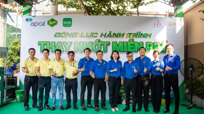 CHƯƠNG TRÌNH "ĐỘNG LỰC HÀNH TRÌNH - THAY NHỚT MIỄN PHÍ" TẠI TRƯỜNG ĐẠI HỌC KINH TẾ - TÀI CHÍNH
